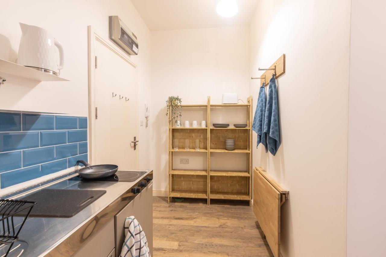 Cosy Modern Apartment, Grand Victorian Building, 5 Mins To Coventry City Centre Zewnętrze zdjęcie